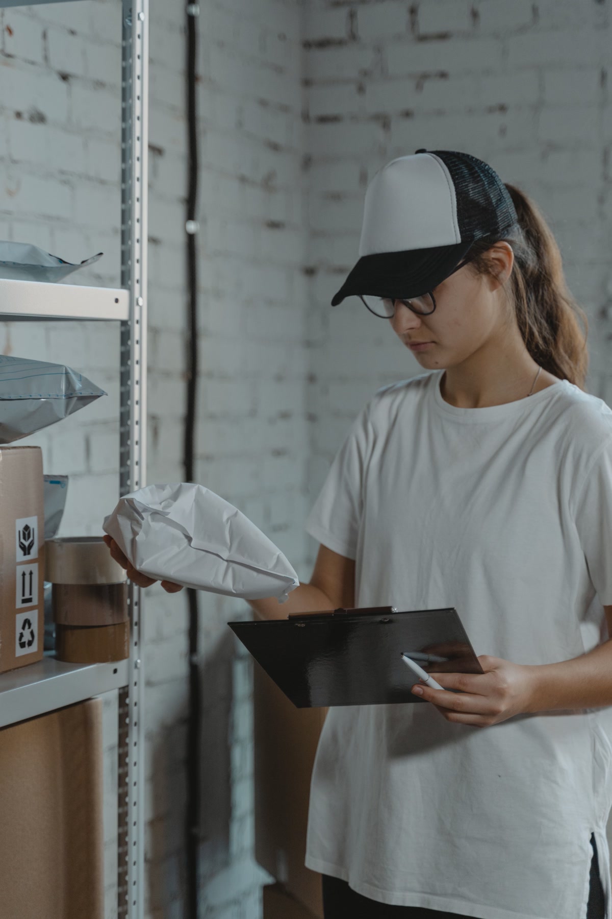 Evaluating product quality and reviews