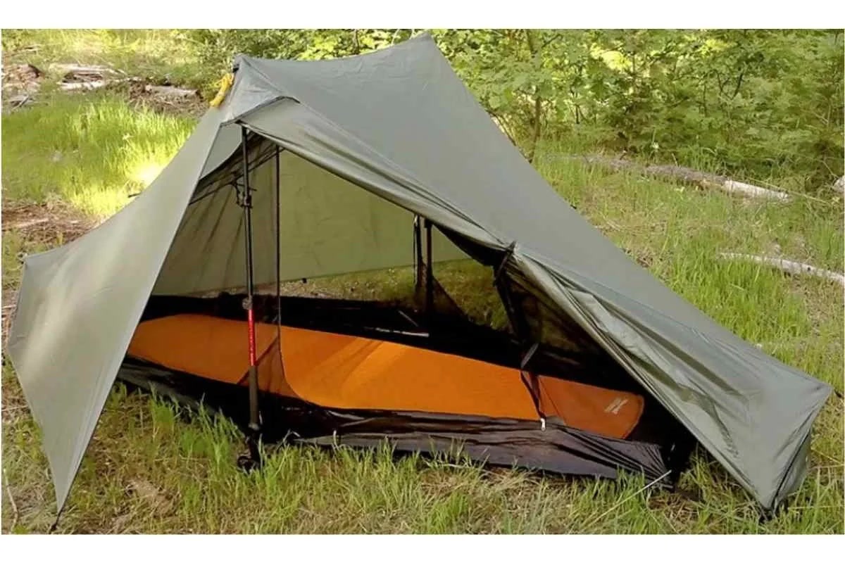 Tarptent Notch Li solo trekking pole tent with mesh inner
