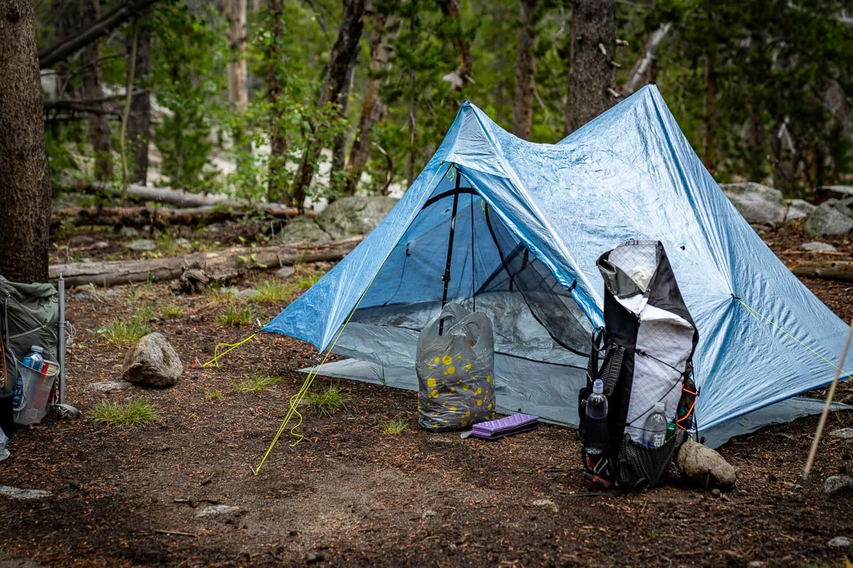 Zpacks Duplex ultralight trekking pole tent made of Dyneema fabric
